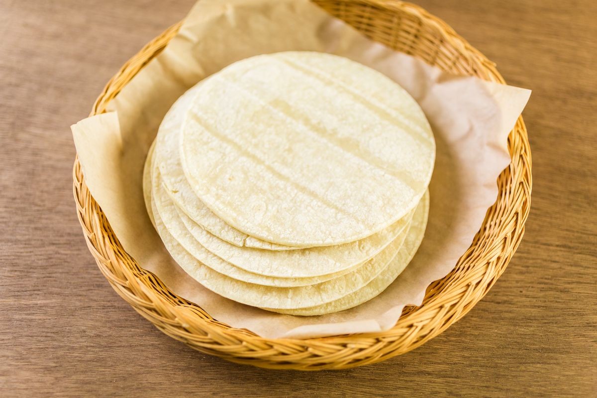 Nixtamelized White/Yellow Corn tortilla masa flour